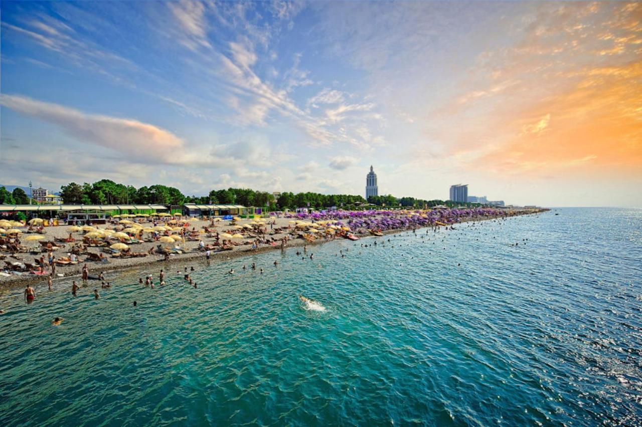 Downtown Centre In Batumi Aparthotel Orbi City In Batumi Exteriör bild