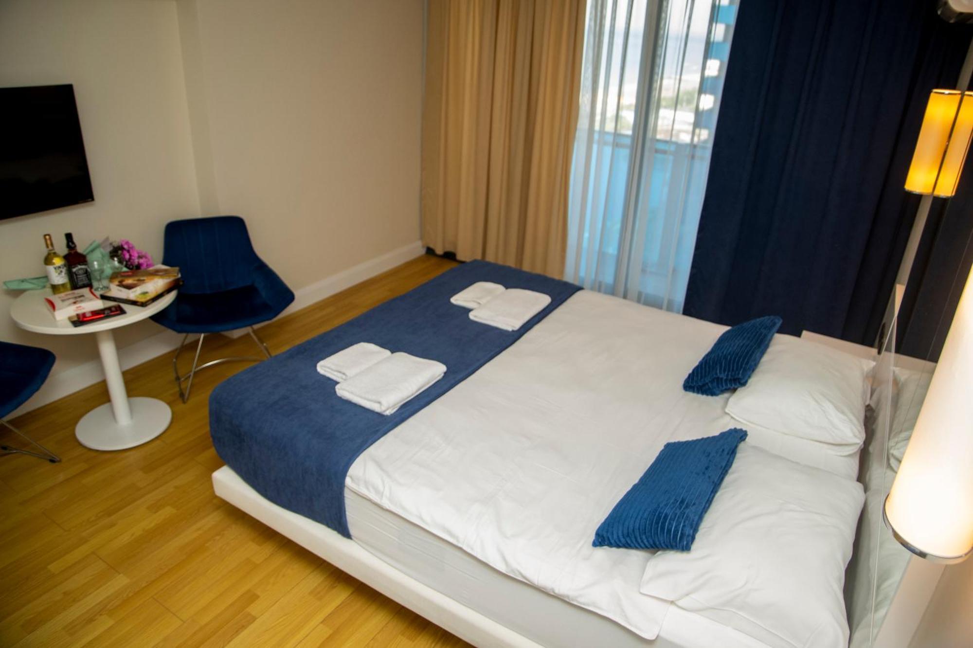 Downtown Centre In Batumi Aparthotel Orbi City In Batumi Exteriör bild