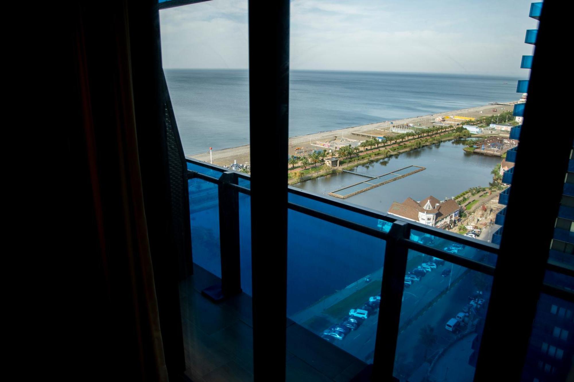 Downtown Centre In Batumi Aparthotel Orbi City In Batumi Exteriör bild